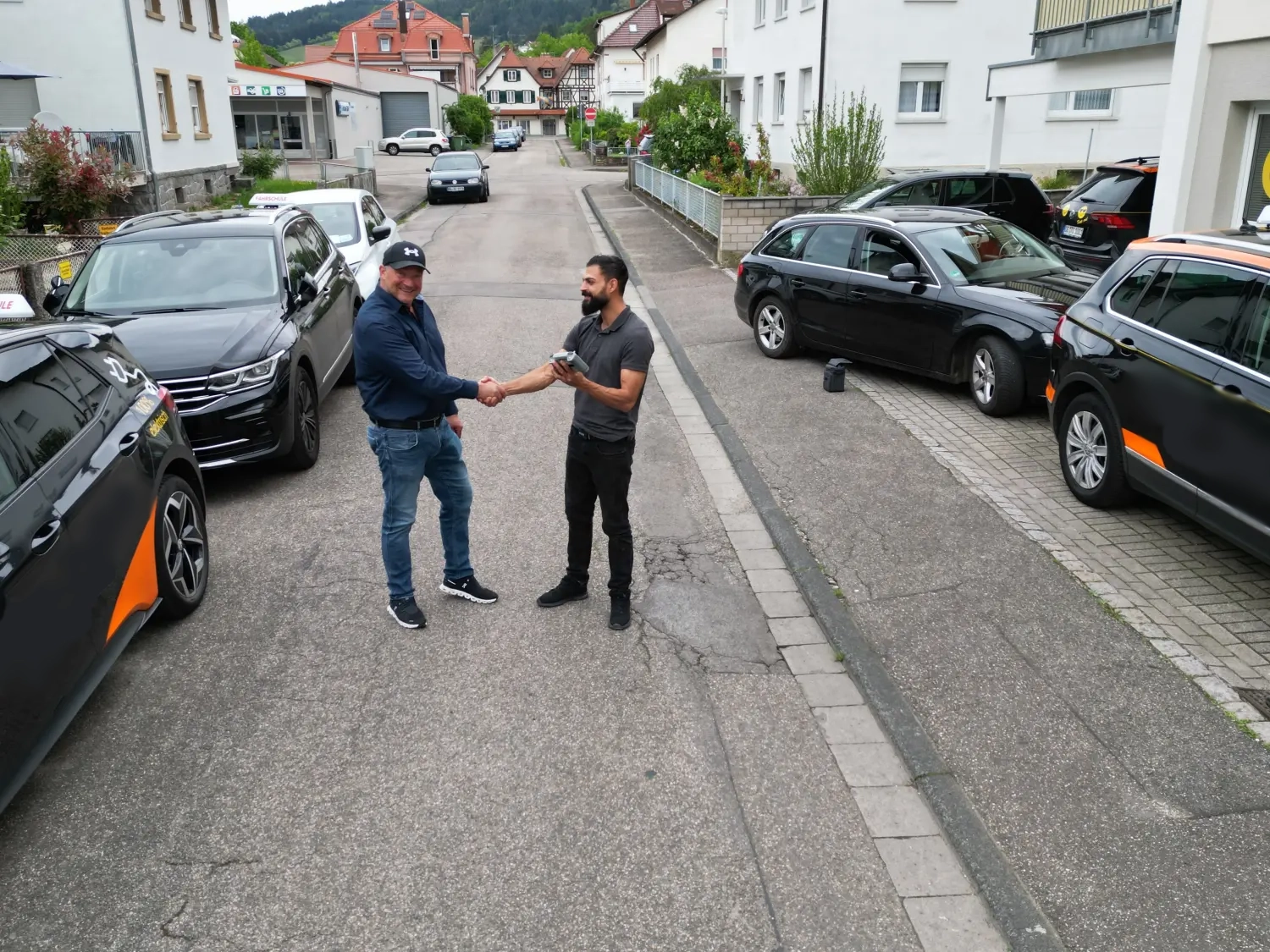 Beratung zum Thema Solarenergie, Stromspeicher und E-Ladestationen, Photovoltaik Planungsservice, Installation Photovoltaikanlage, Stromspeicher Installation, Installation von Wallboxen (E-Ladestation), Photovoltaik Anmeldeservice, Förderberatung Photovoltaik und E-Mobility, Günstig Qualität sofort gut, Was kostet eine Fotovoltaik Anlage? ,Freiburg, Offenburg, Karlsruhe, Baden-Baden Rastatt, riegel ettlingen