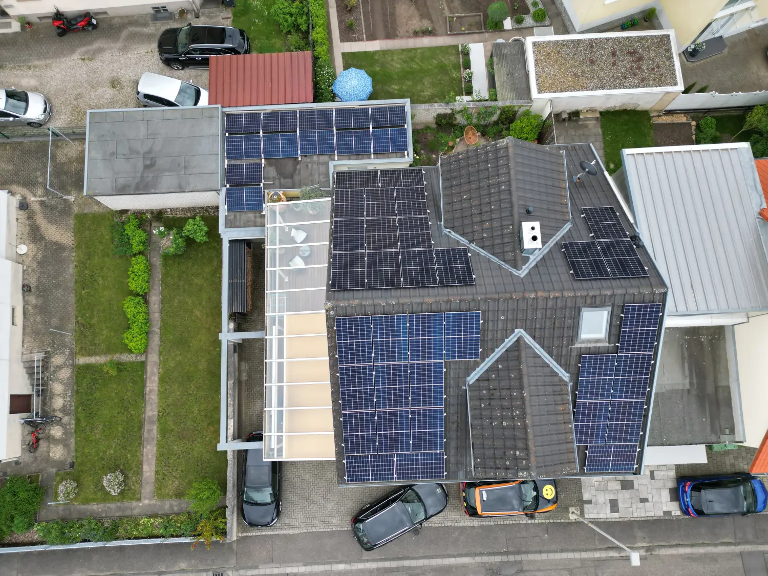 Fehlerdiagnose ,Beratung zum Thema Solarenergie, Stromspeicher und E-Ladestationen, Photovoltaik Planungsservice, Installation Photovoltaikanlage, Stromspeicher Installation, Installation von Wallboxen (E-Ladestation), Photovoltaik Anmeldeservice, Förderberatung Photovoltaik und E-Mobility, Günstig Qualität sofort gut, Was kostet eine Fotovoltaik Anlage? ,Freiburg, Offenburg, Karlsruhe, Baden-Baden Rastatt, riegel ettlingen