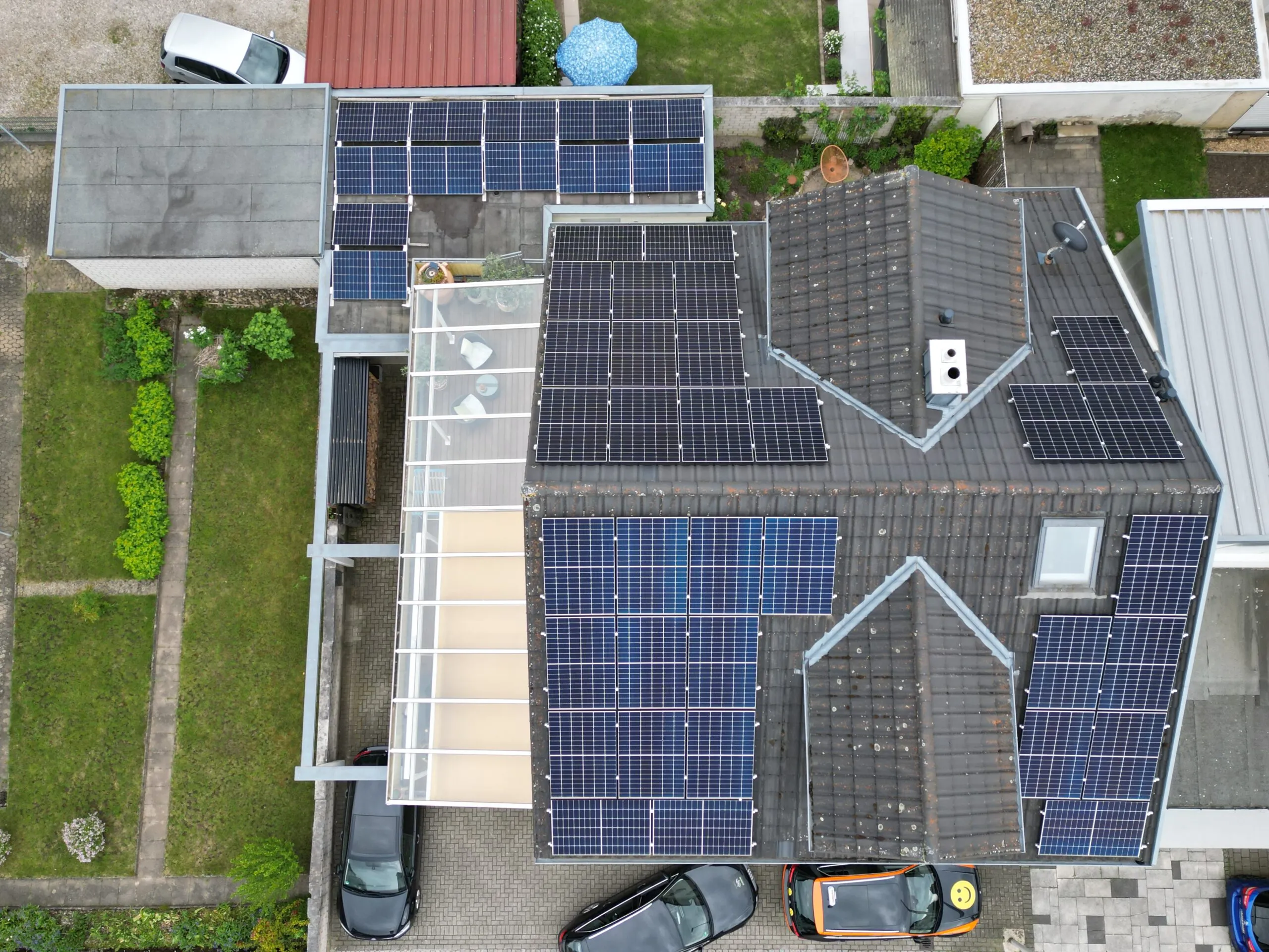 Solar, Energieberatung, Photovoltaikanlagen, Solarmodule, PV-, Anlagenbau, PV-Anlage kaufen, Speicherbatterien, Solaranlage kaufen, Montage, Solaranlage, Solartechnik, Ladetechnik, Stromspeicher ,Solaranlagen, Photovoltaik, Beratung & Verkauf, Energiespeicher, E-Ladesäulen, Beratung zum Thema Solarenergie, Stromspeicher und E-Ladestationen, Photovoltaik Planungsservice, Installation Photovoltaikanlage, Stromspeicher Installation, Installation von Wallboxen (E-Ladestation), Photovoltaik Anmeldeservice, Förderberatung Photovoltaik und E-Mobility, Günstig Qualität sofort gut, Was kostet eine Fotovoltaik Anlage?, Freiburg, Offenburg, Karlsruhe, Baden-Baden Rastatt, riegel ettlingen